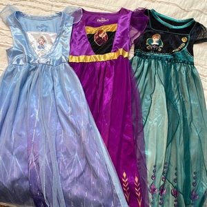 Lot of girls frozen nightgowns